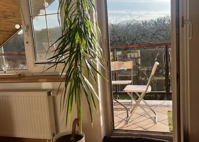 Podkrovni Apartman S Balkonem